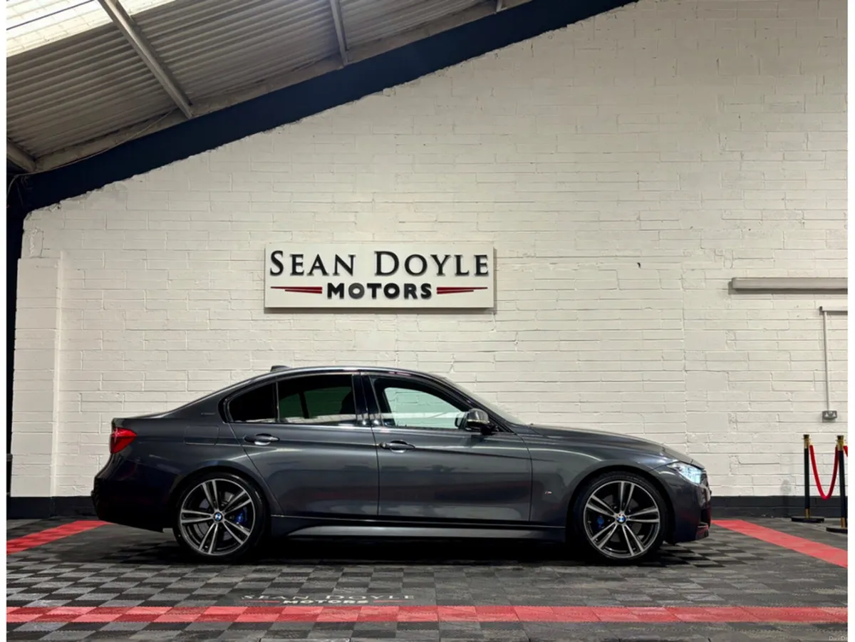 BMW 3-Series 330E M SPORT Automatic SHADOW EDITION - Image 5