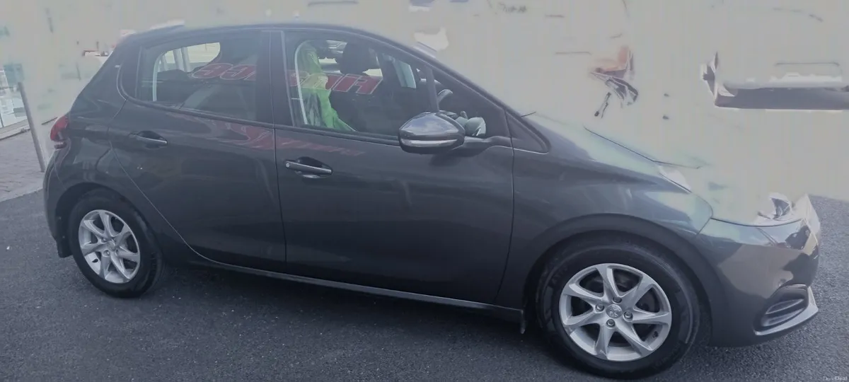 Peugeot 208 2017 - Image 4