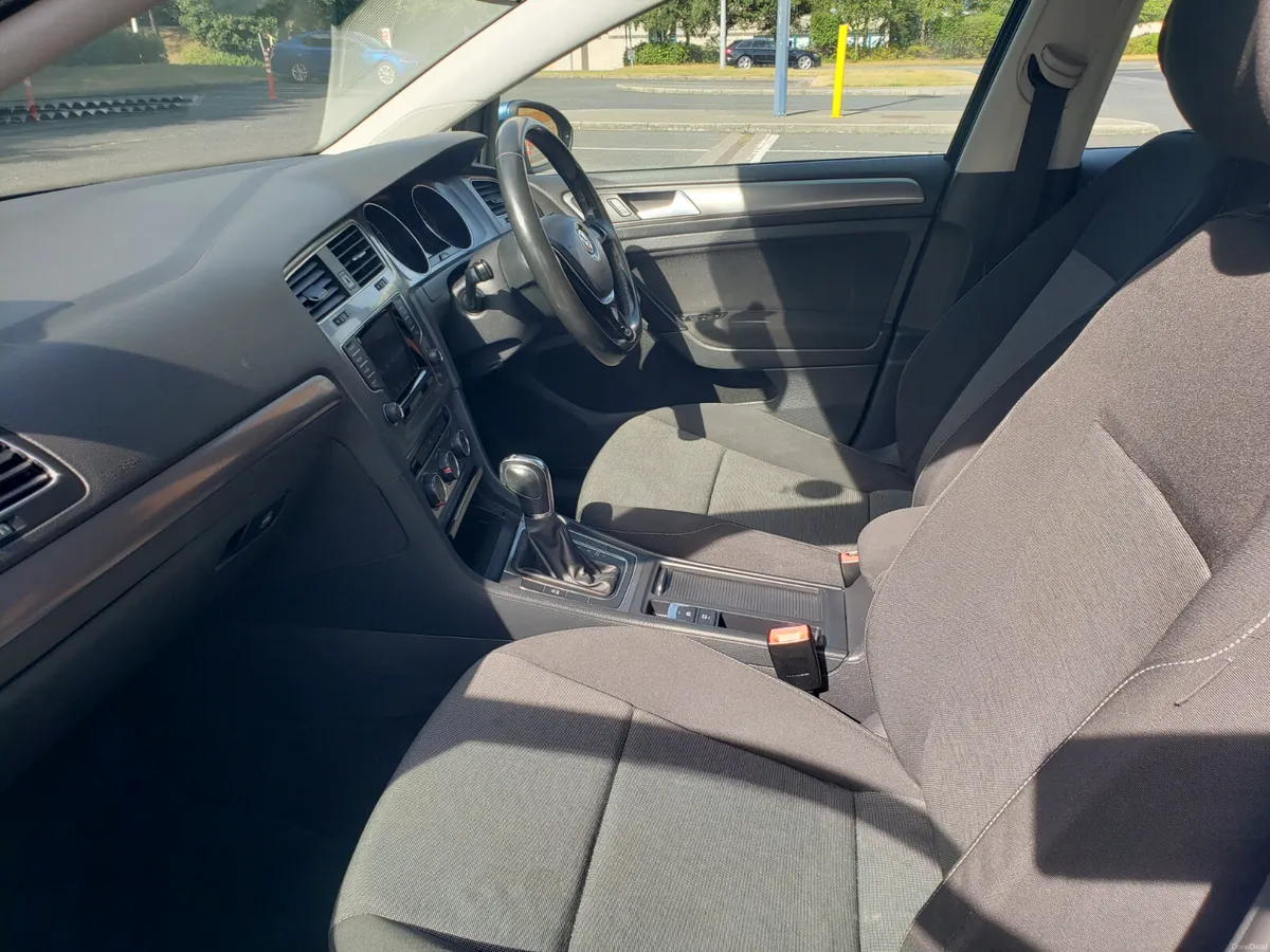 Volkswagen Golf 2014 - Image 2