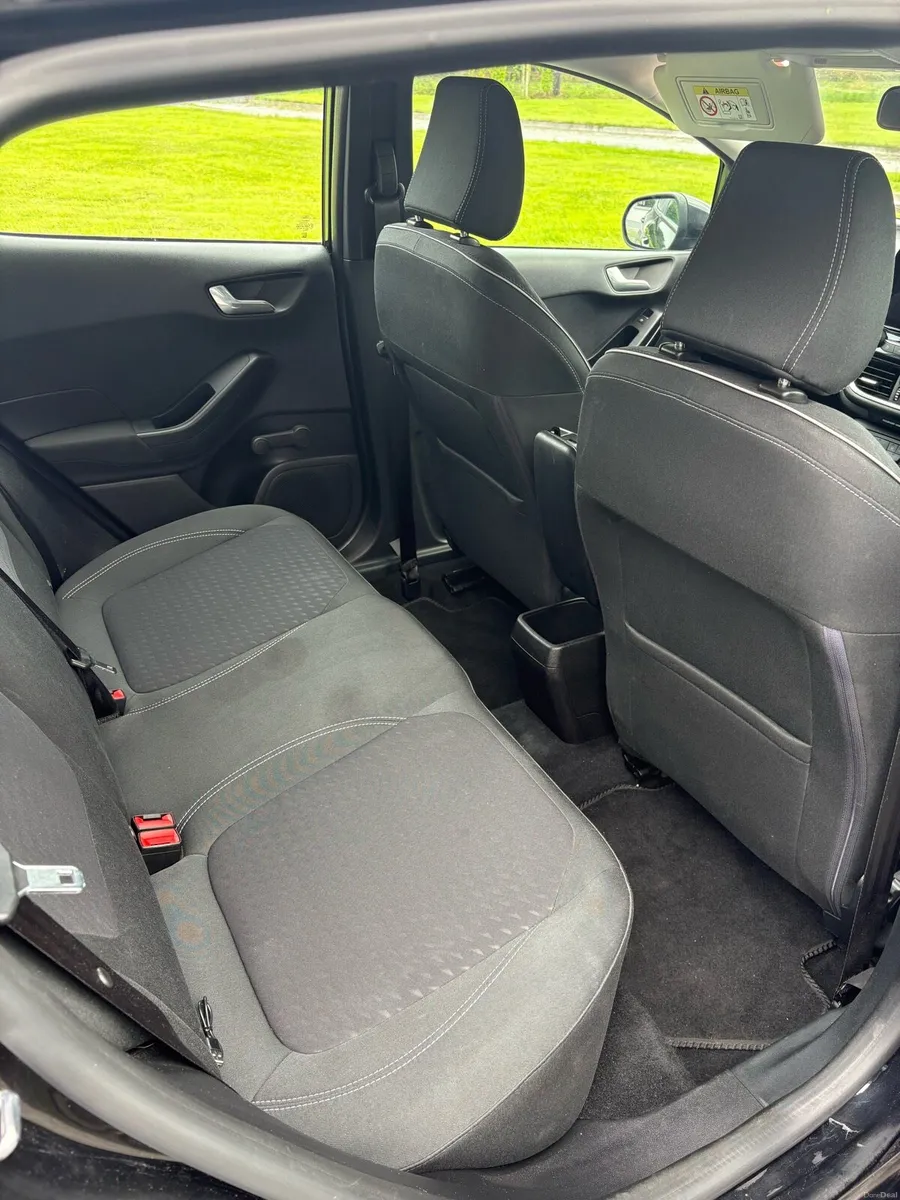 2019 Ford Fiesta 1.1l Petrol LOW KMS - Image 5