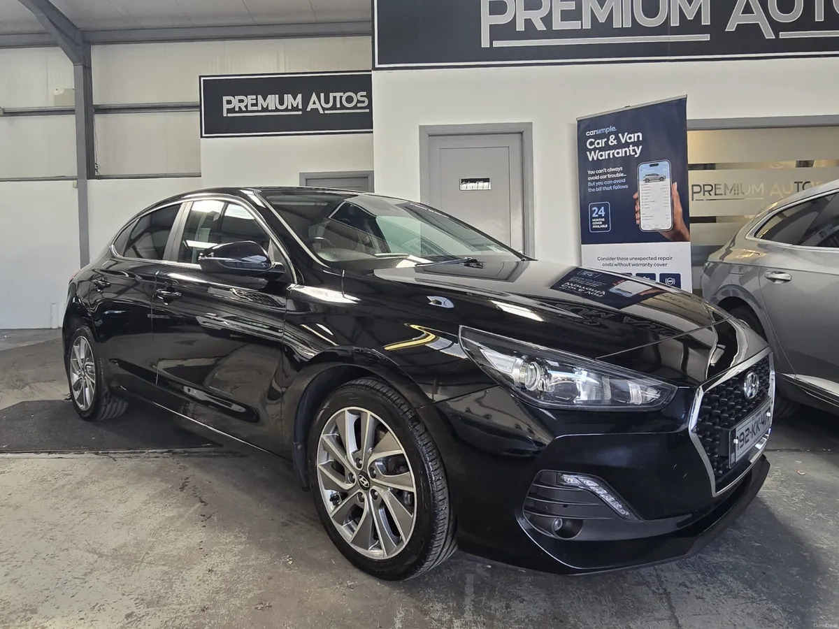 Hyundai i30 2019. DIESEL.  FASTBACK - Image 1