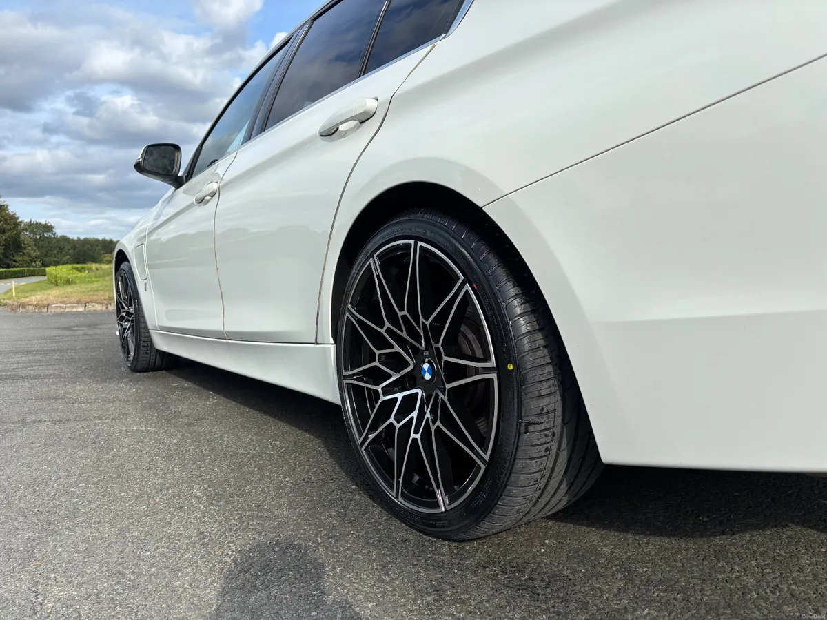 BMW 330E LUXURY AUTO 2017 - Image 5
