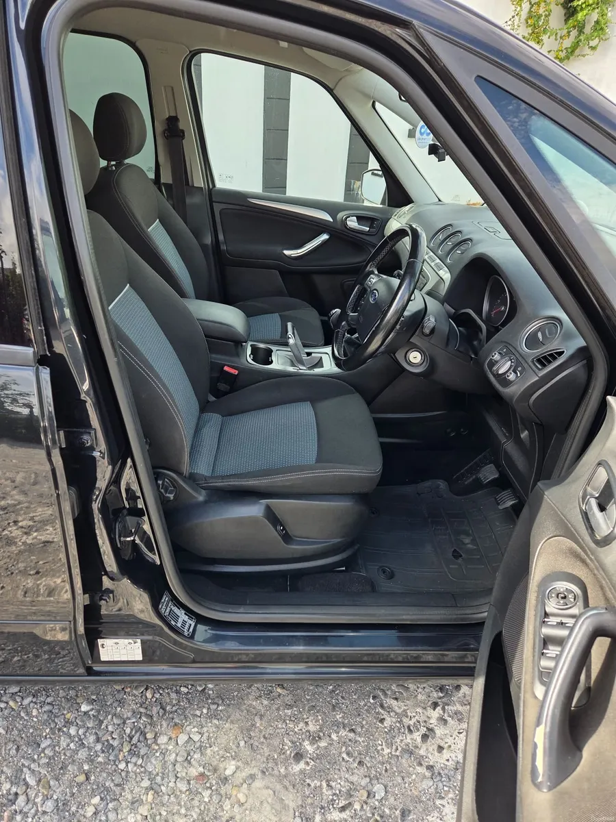 Ford Galaxy 2012 - Image 4