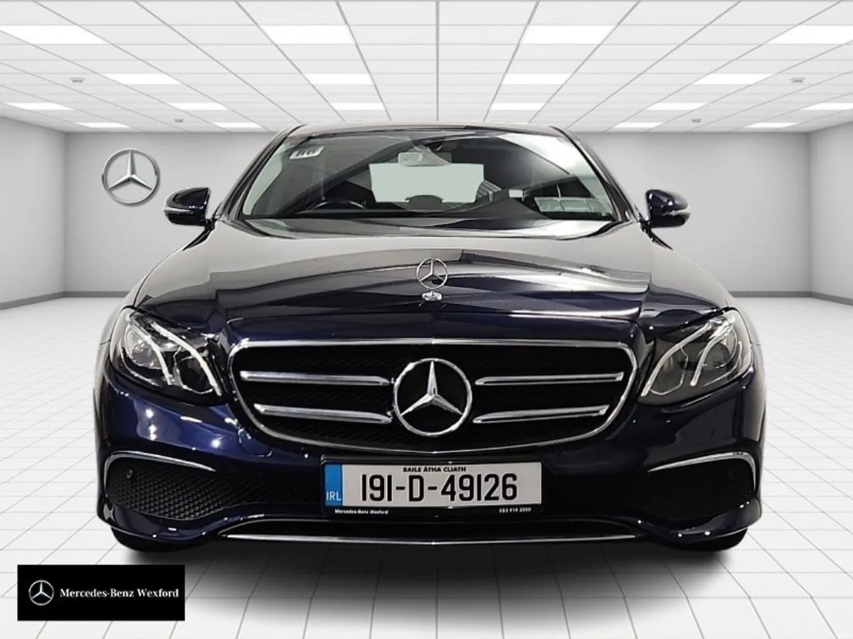 Mercedes-Benz E-Class E220D Avantgarde - Low KMs - Image 6