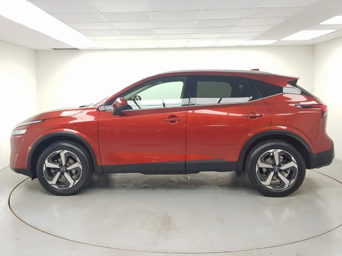 Nissan Qashqai 1.3 PET MILD HYBRID SV PREMIUM - Image 5