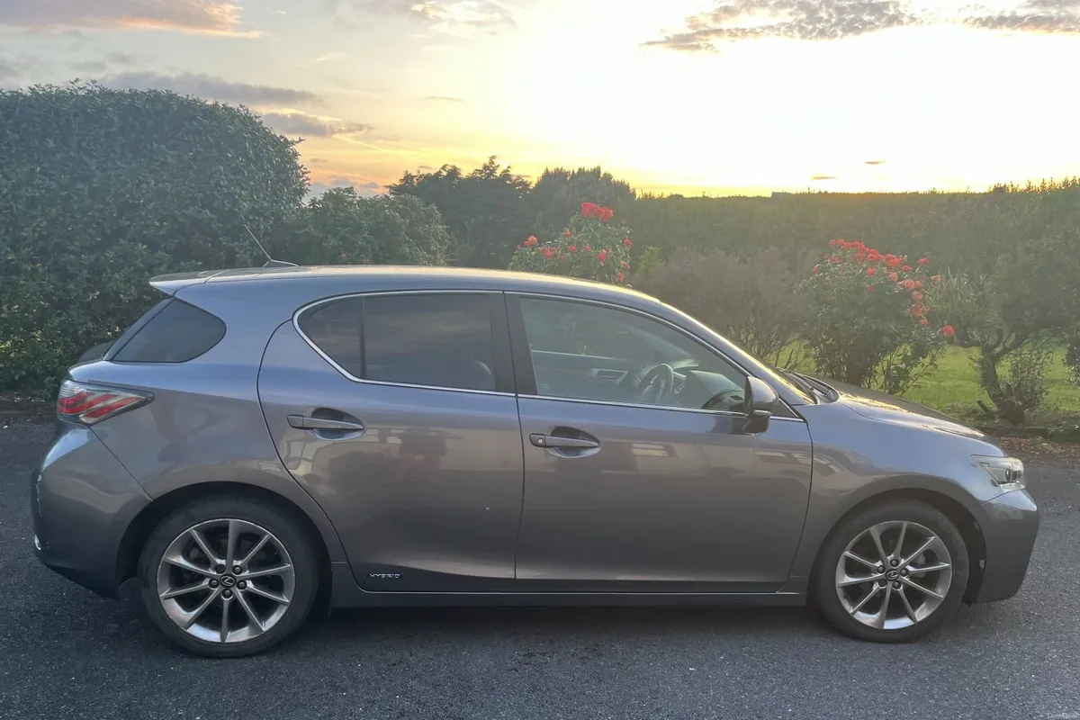 Lexus CT 2012 - Image 5