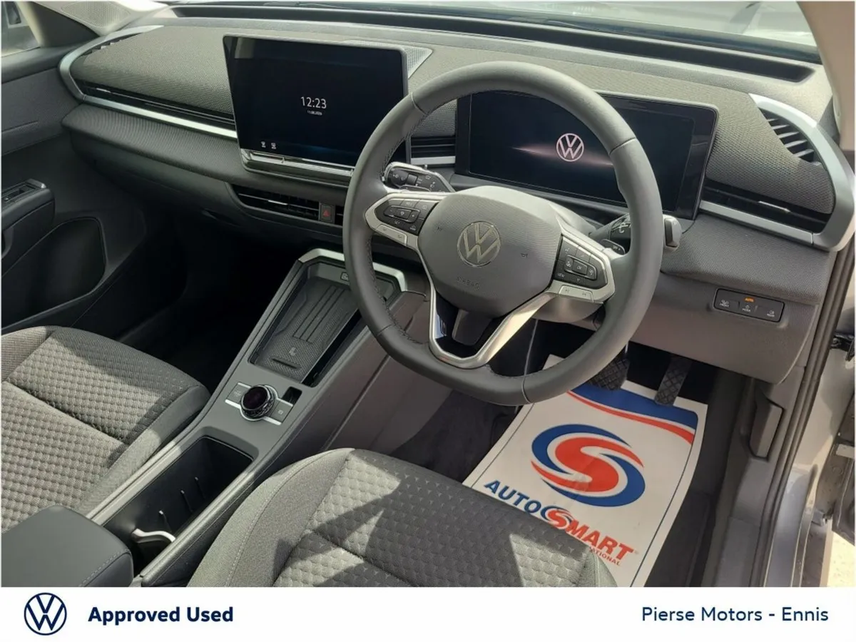 Volkswagen T-Roc LIFE 1.5TSI 116HP MHEV - Matrix L - Image 2