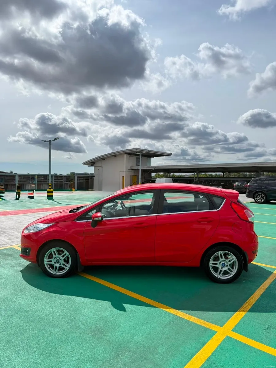131 Ford Fiesta 1.0 Petrol - PERFECT STARTER - Image 4