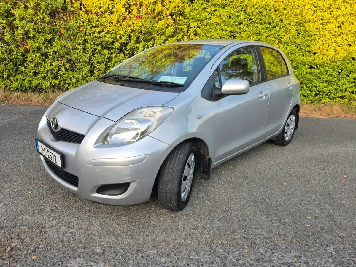 Toyota yaris automatic - Image 3