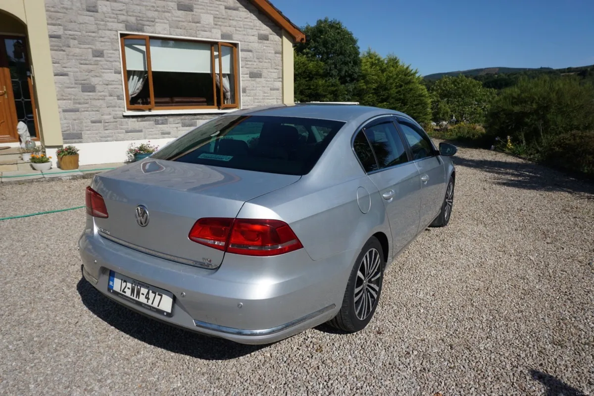 Volkswagen Passat 2012 - Image 4