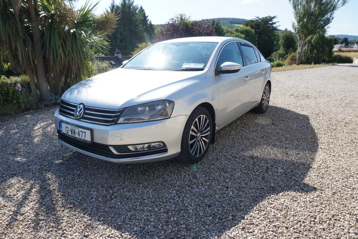 Volkswagen Passat 2012 - Image 1