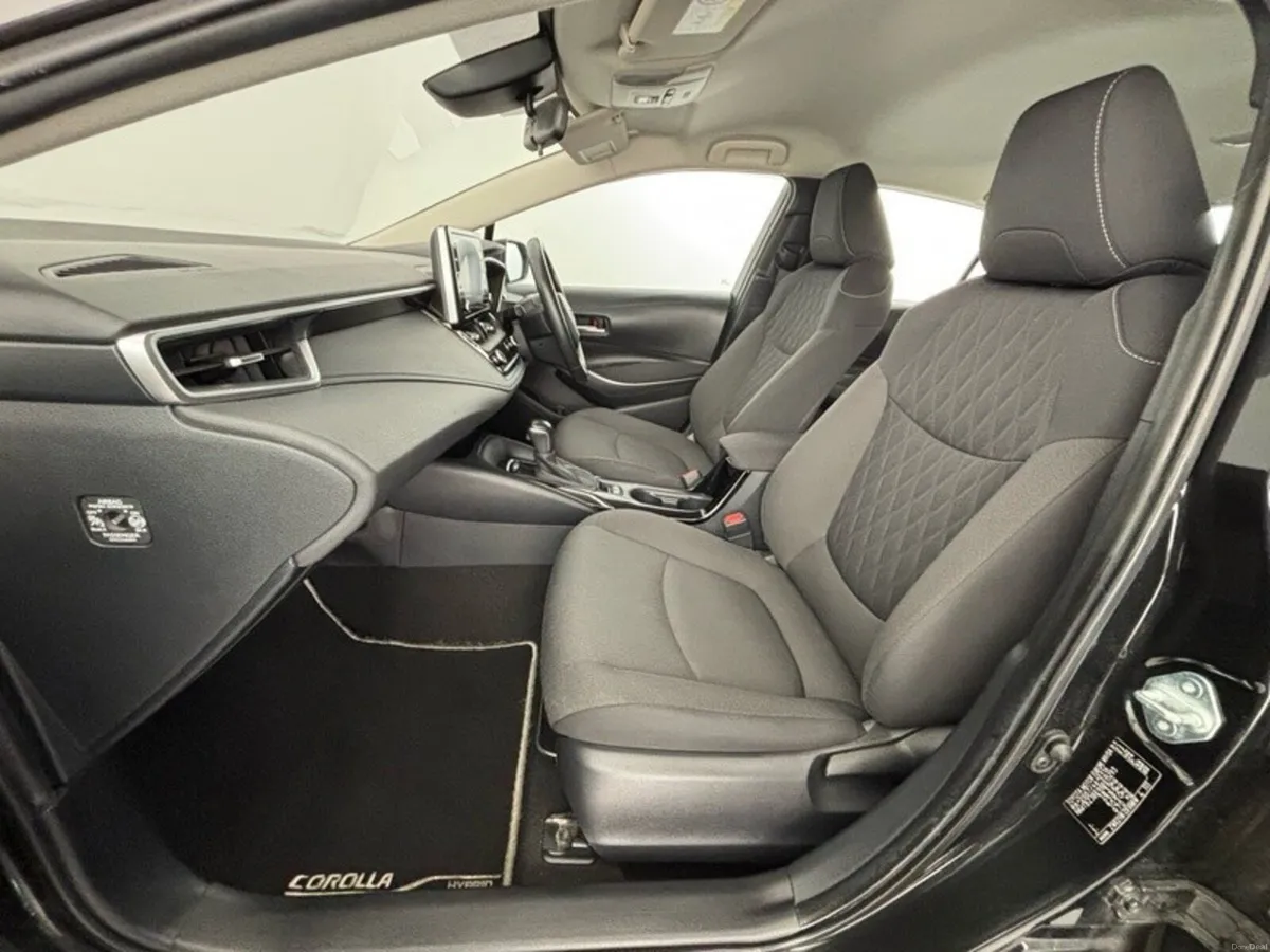 Toyota Corolla HYBRID LUNA SALOON - Image 6