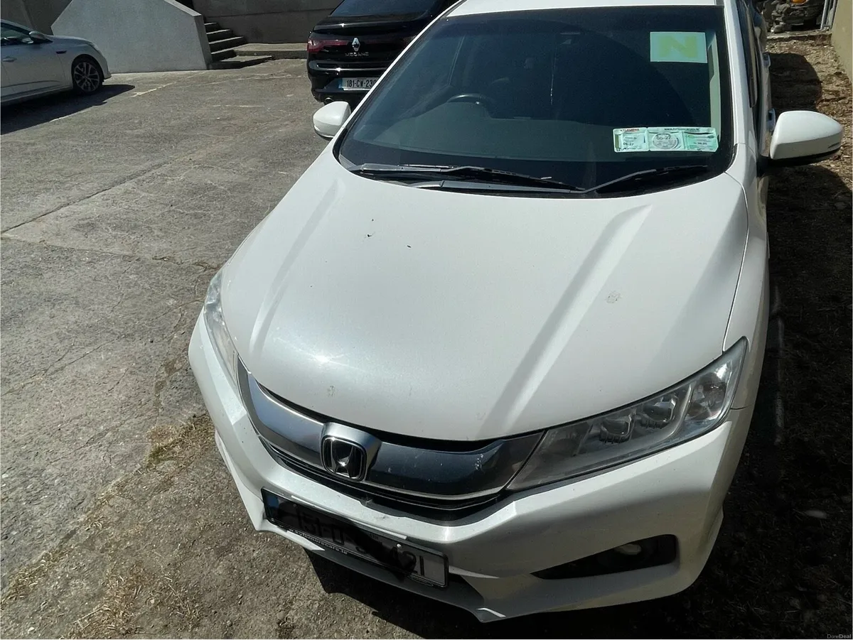 Honda Grace DAA GM4 4DR Auto, 2015 - Image 3