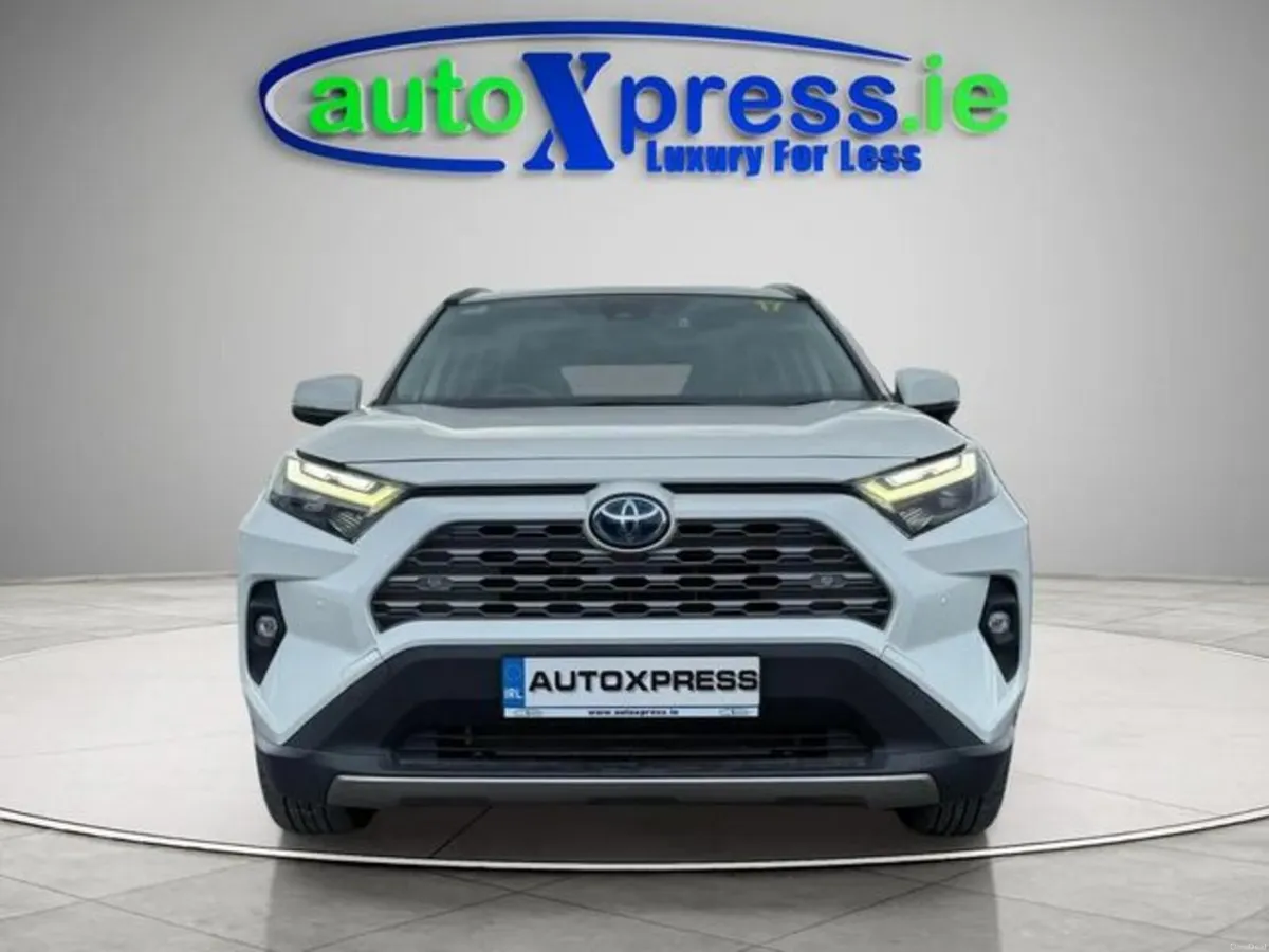 Toyota RAV4 **HIGH SPEC** 4WD HYBRID G, Reversing - Image 3