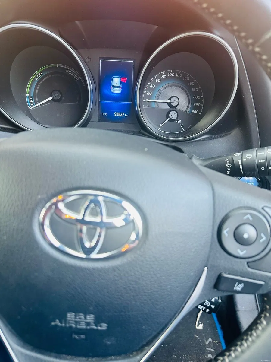 Toyota Auris Hybrid Irish car - Image 6