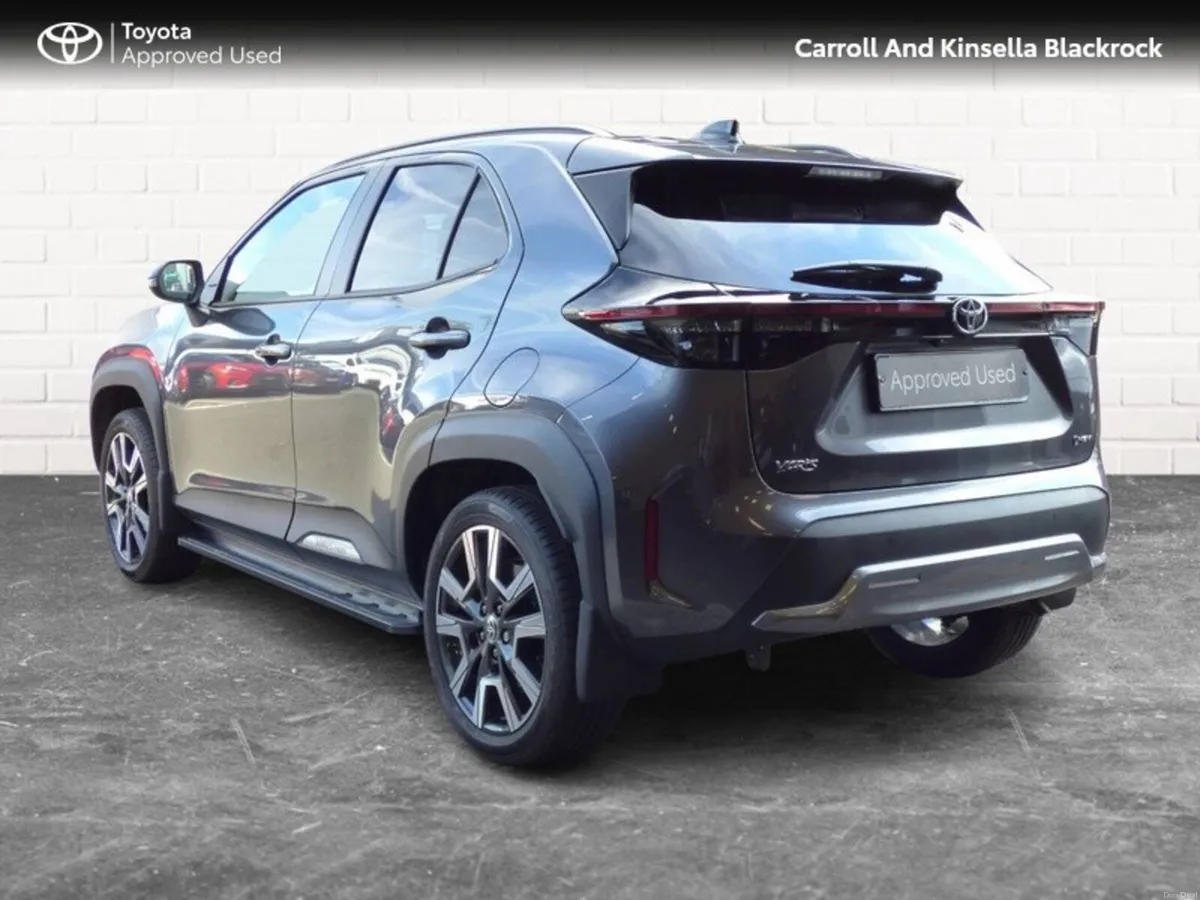 Toyota Yaris Cross Hybrid Sol - Image 2