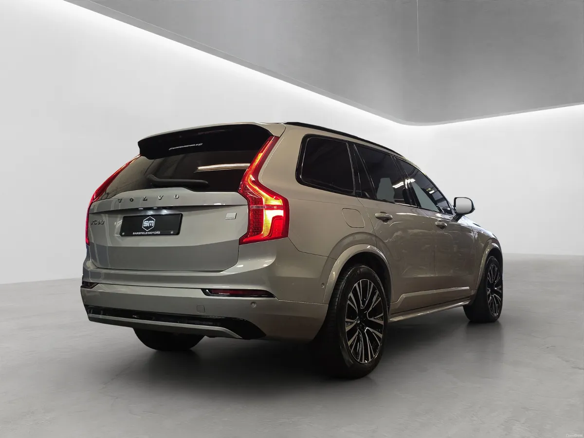 2023 VOLVO XC90 2.0 T8 ULTIMATE AWD. - Image 6