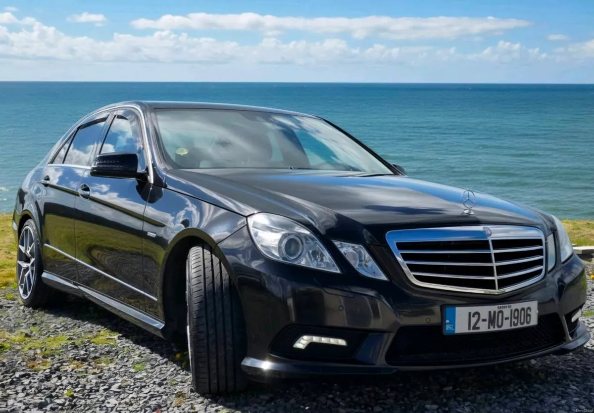 Mercedes-Benz E250 2012 - Image 1
