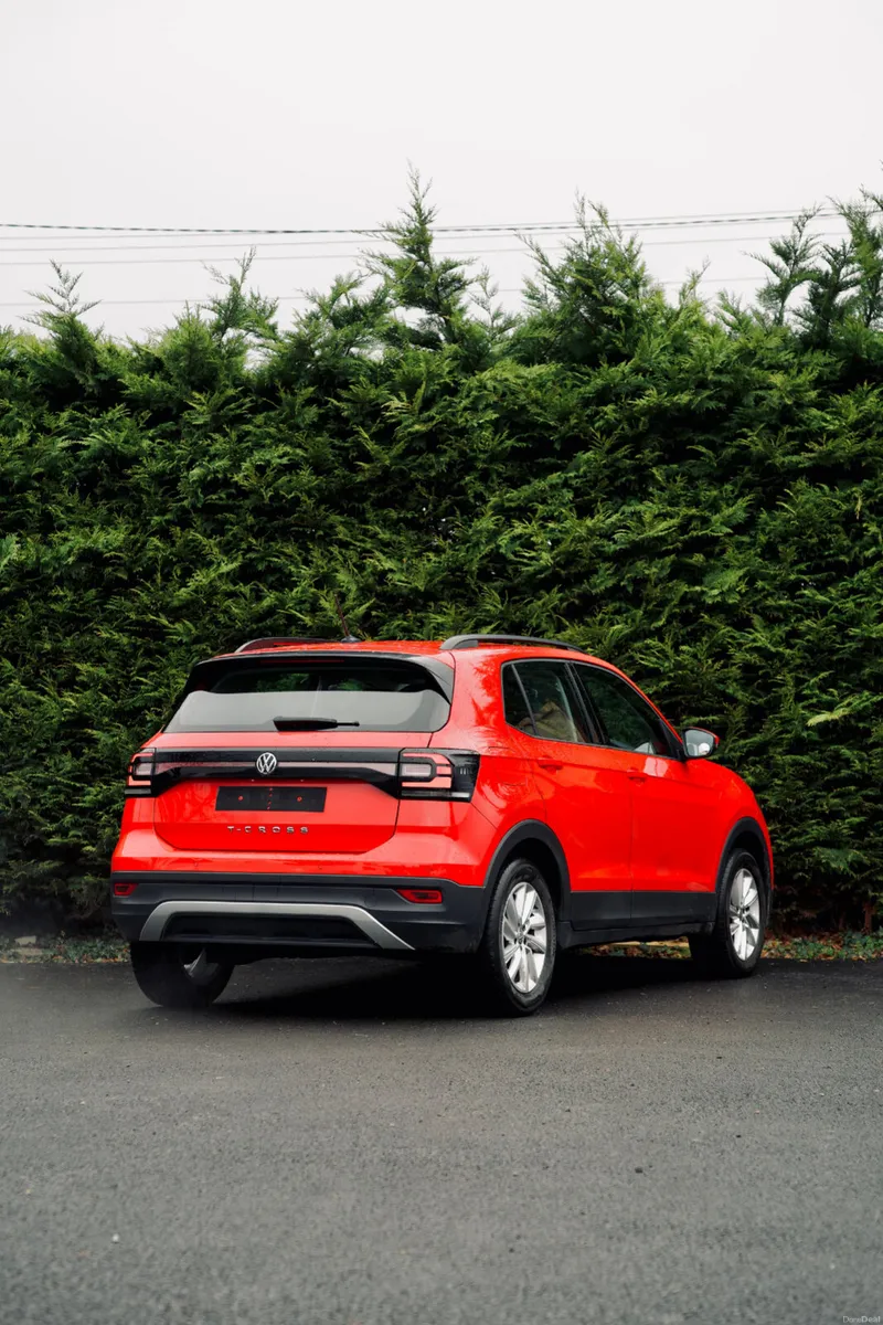 Volkswagen T- cross Life 1.6 TDI 95hp 2019 - Image 3