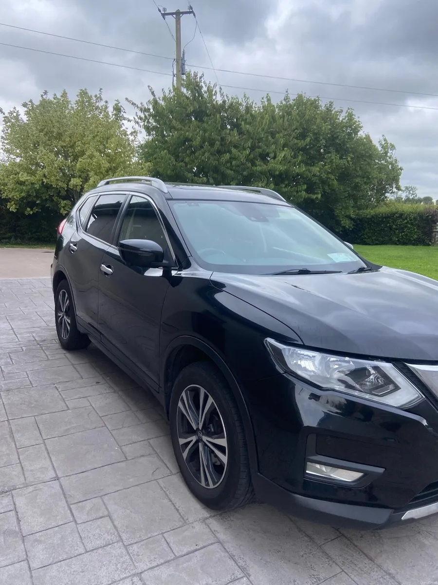 Nissan X-Trail 7 Seater - Image 1