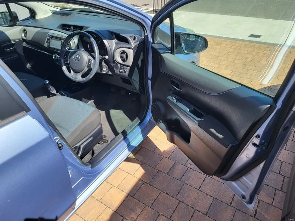 2012 Toyota Yaris Exceptionally Low KMs - Image 4