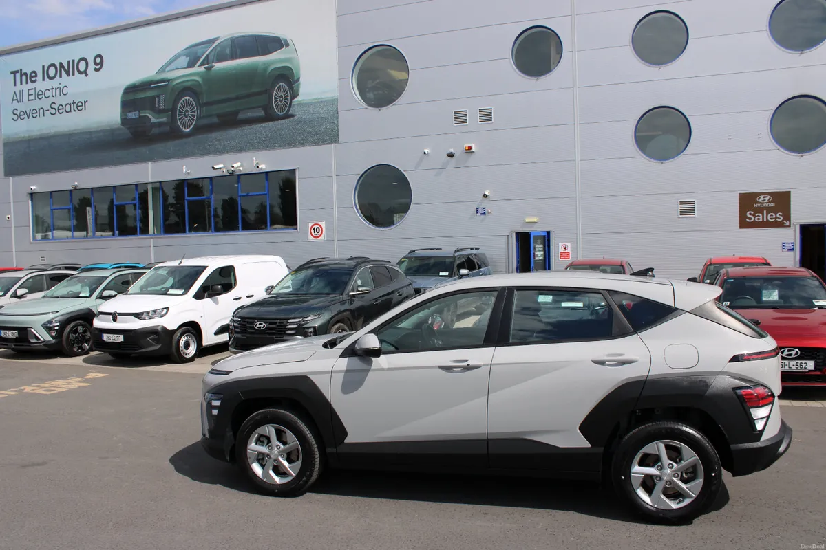 Hyundai KONA 2024 - Image 2