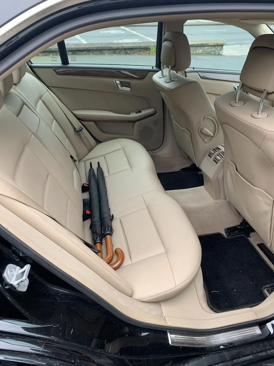 Mercedes-Benz E Class 220 CDI - Image 5