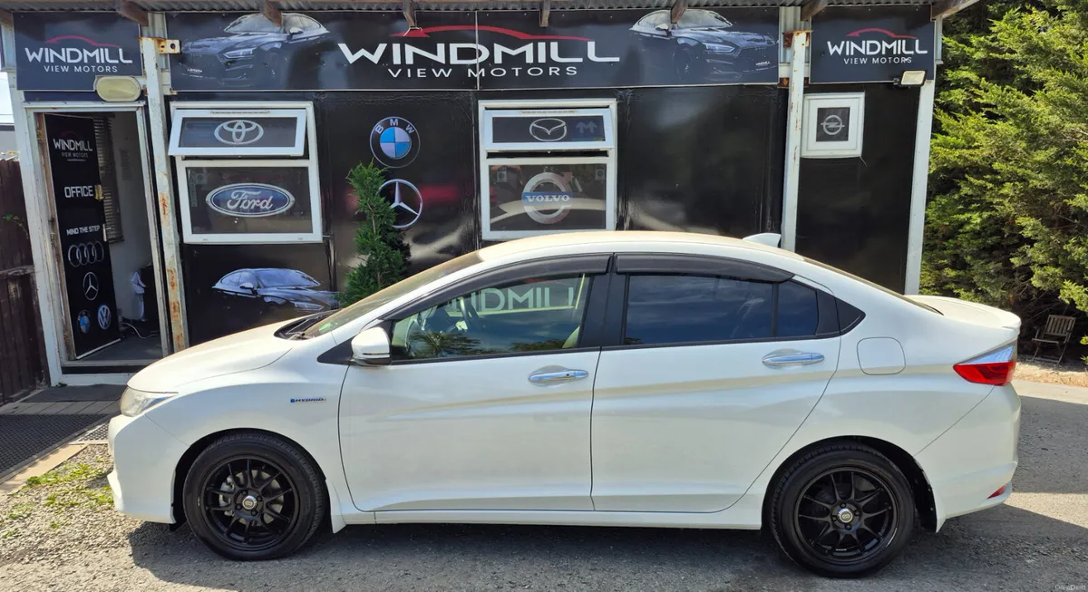 Honda Grace Hybrid Automatic 2015 - Image 5