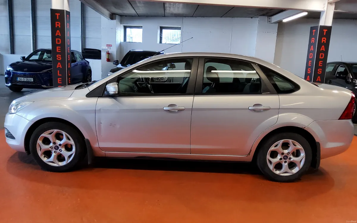 Ford Focus 2011 - Image 6