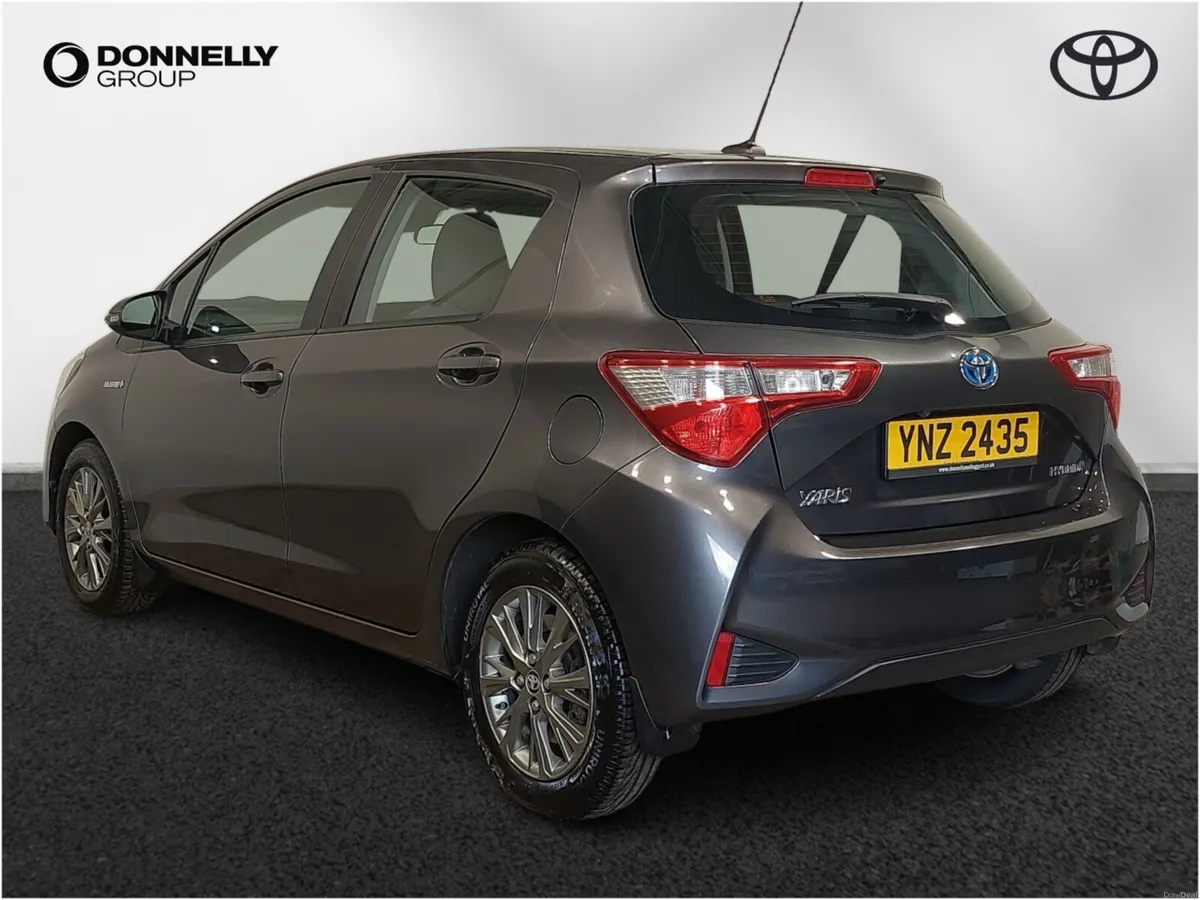 Toyota Yaris Hatchback Icon - Image 2