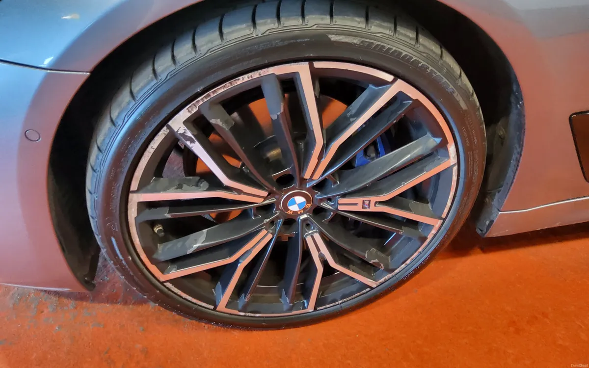 BMW 5-Series 2022 - Image 4