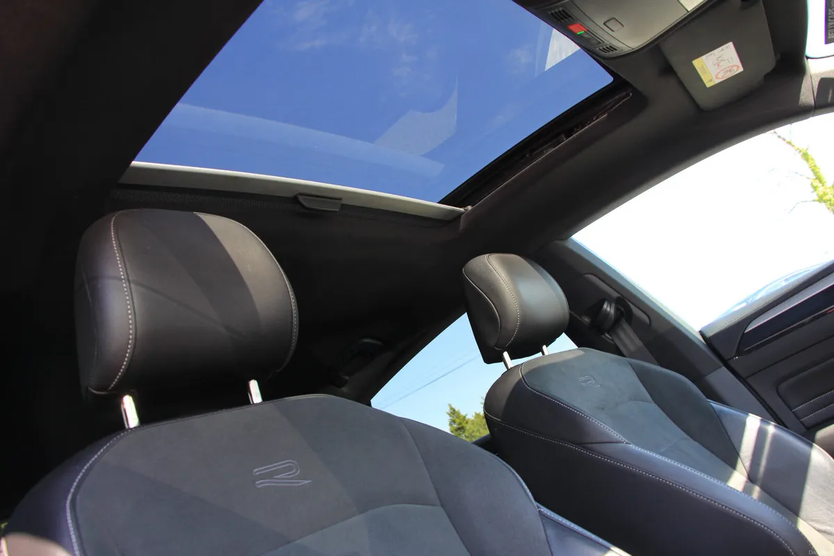 Aerton R Line 200Bhp * Sunroof * DSG * Extra Spec - Image 3
