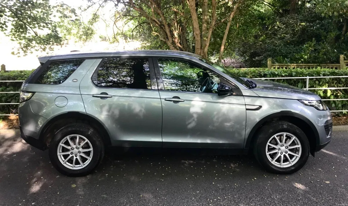 Land Rover Discovery Sport 4X4Automatic Commercial - Image 5