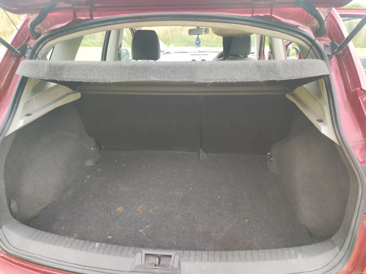 Nissan Qashqai 2012 - Image 3