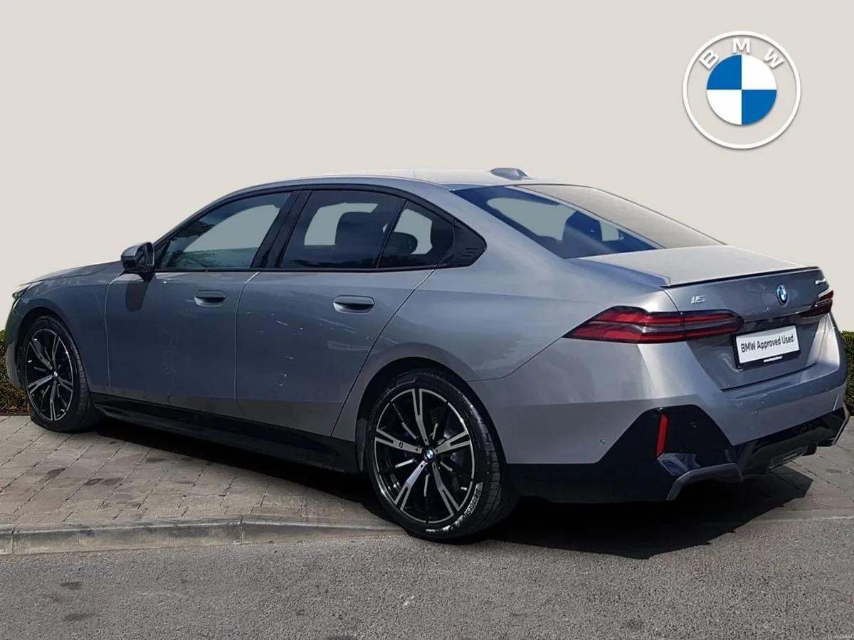 BMW 5-Series i5 eDrive40 M Sport - Image 2