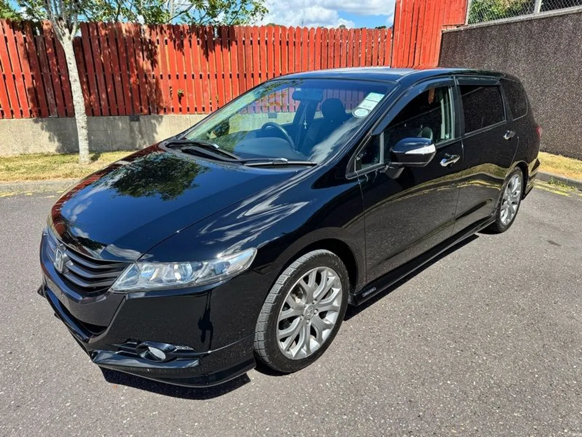 2011 Honda Odyssey - Image 1
