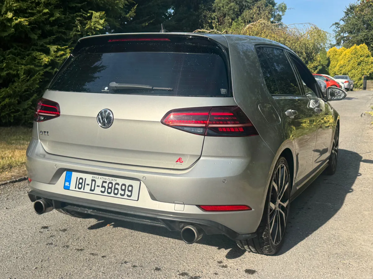 18 Volkswagen Golf GTI AUTOMATIC - Image 3