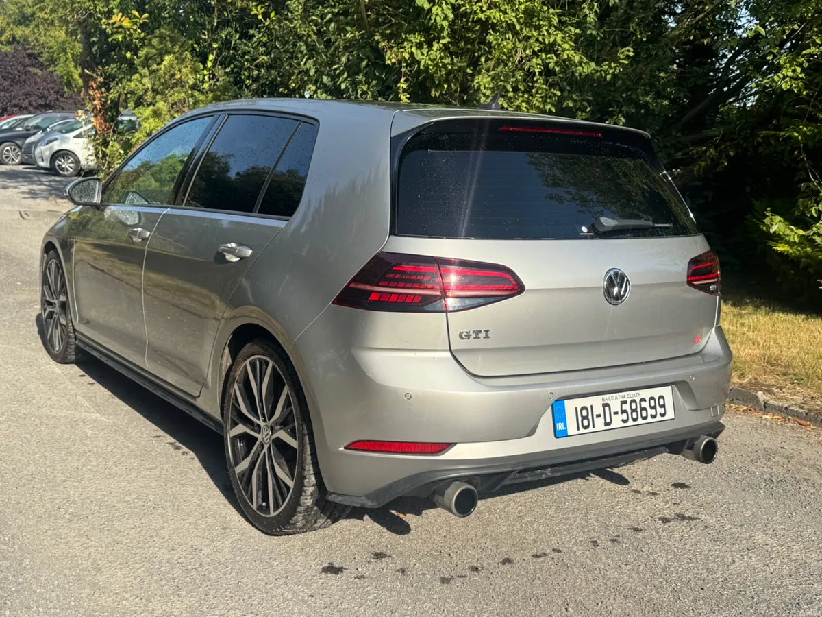 18 Volkswagen Golf GTI AUTOMATIC - Image 4