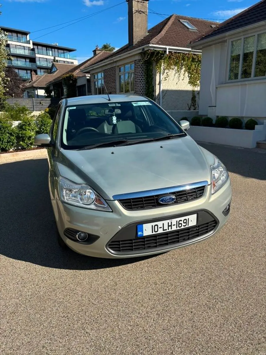 2010 Ford Focus - Image 1