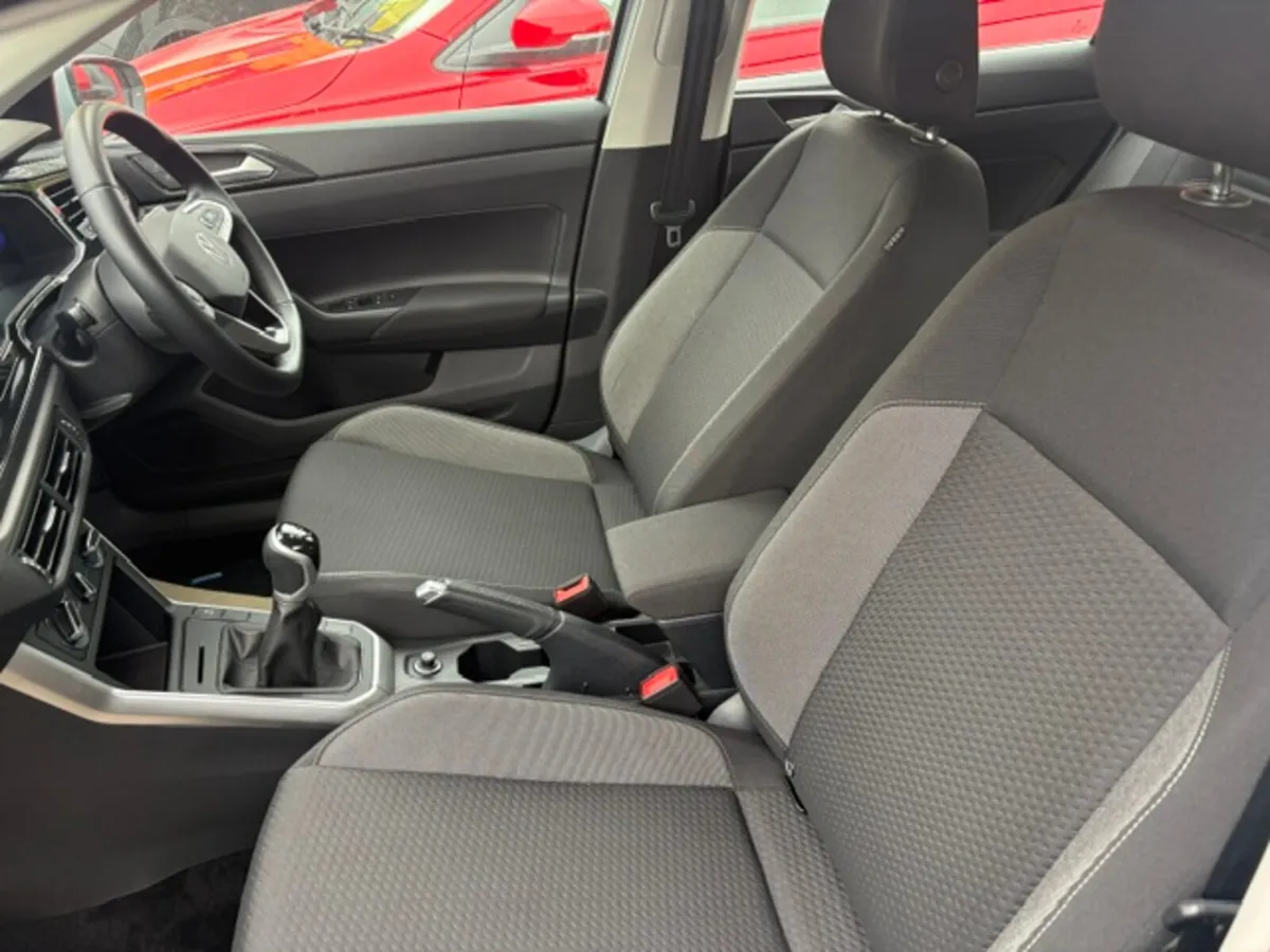 Volkswagen Polo 2024 - Image 5