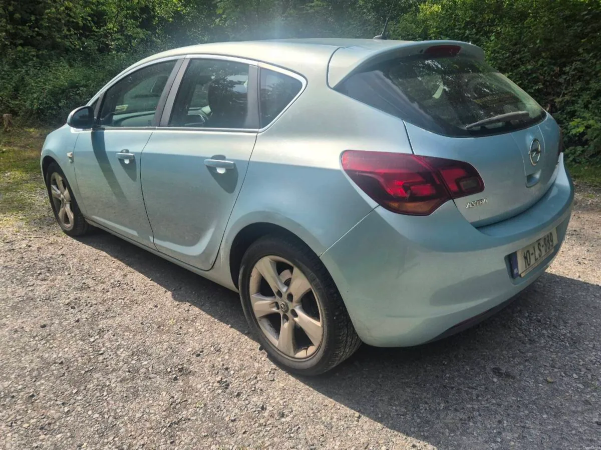 10 Opel Astra NCT 4-27 - Image 3