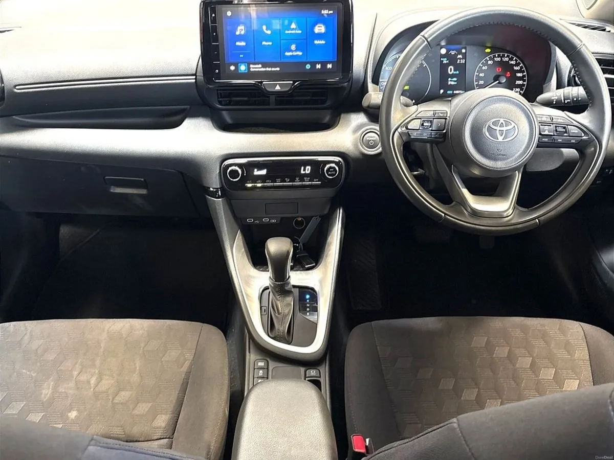 Toyota Yaris Hybrid Luna - Image 2