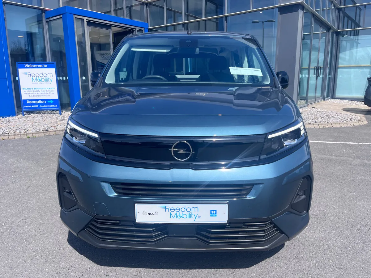 Opel Combo  Auto Taxi Spec, WAV - Image 2
