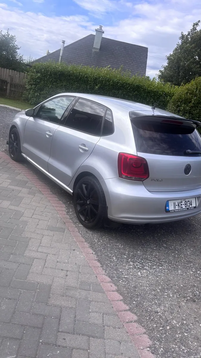 Volkswagen polo 1.4L petrol manual - Image 5