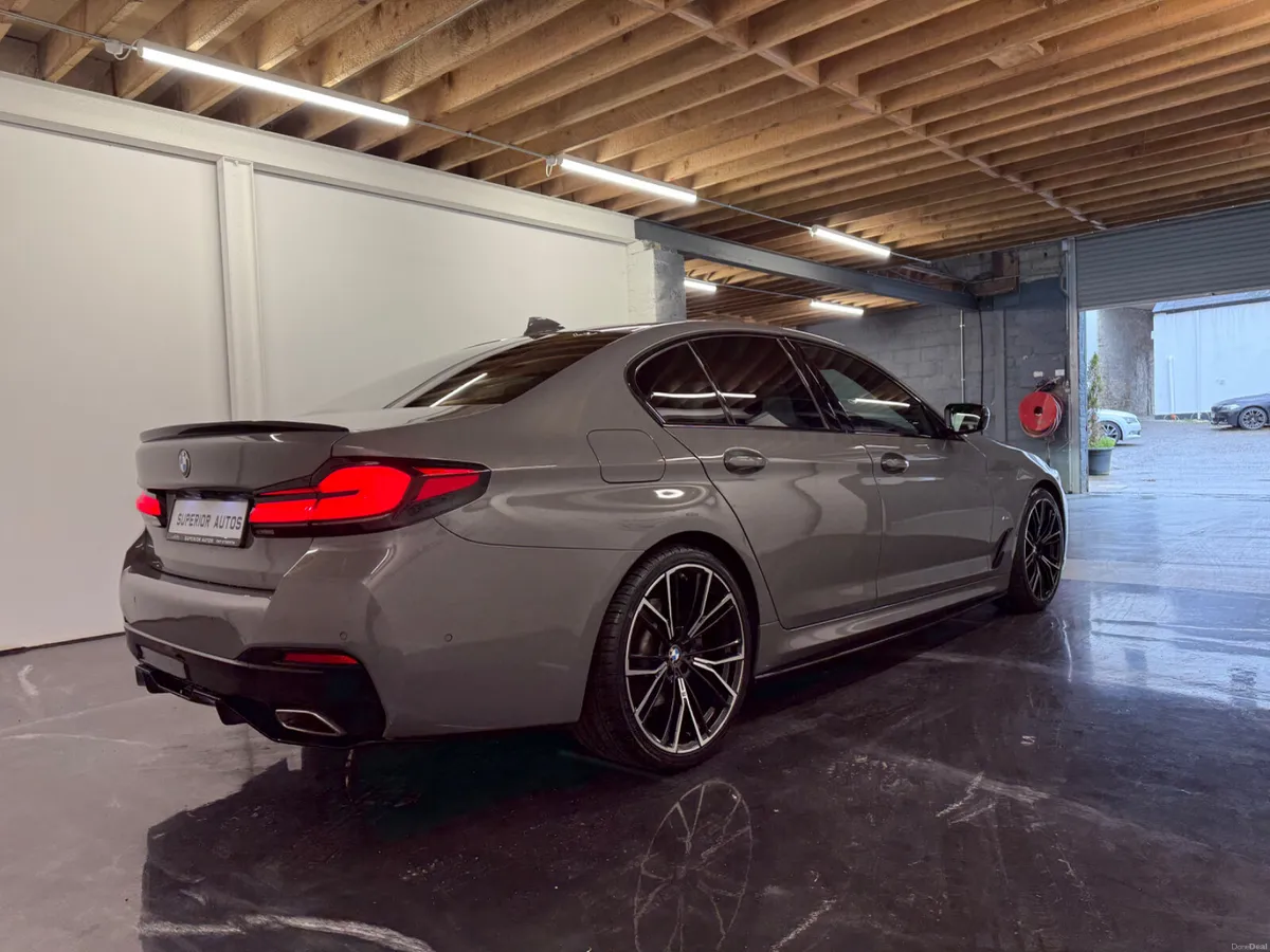 2022 BMW 5-Series 520d Msport Auto - Image 6