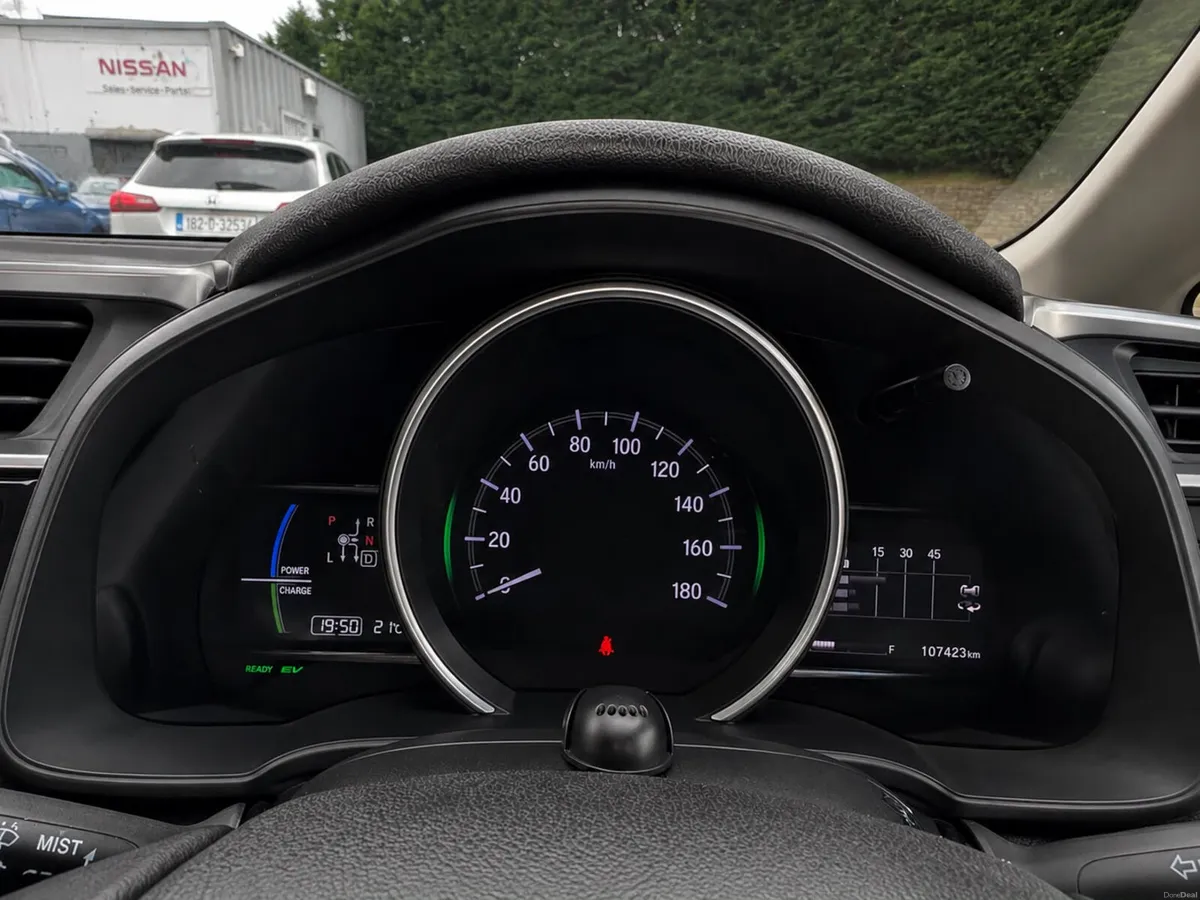 HONDA FIT 2018  LEATHER TOPSPECS - Image 6