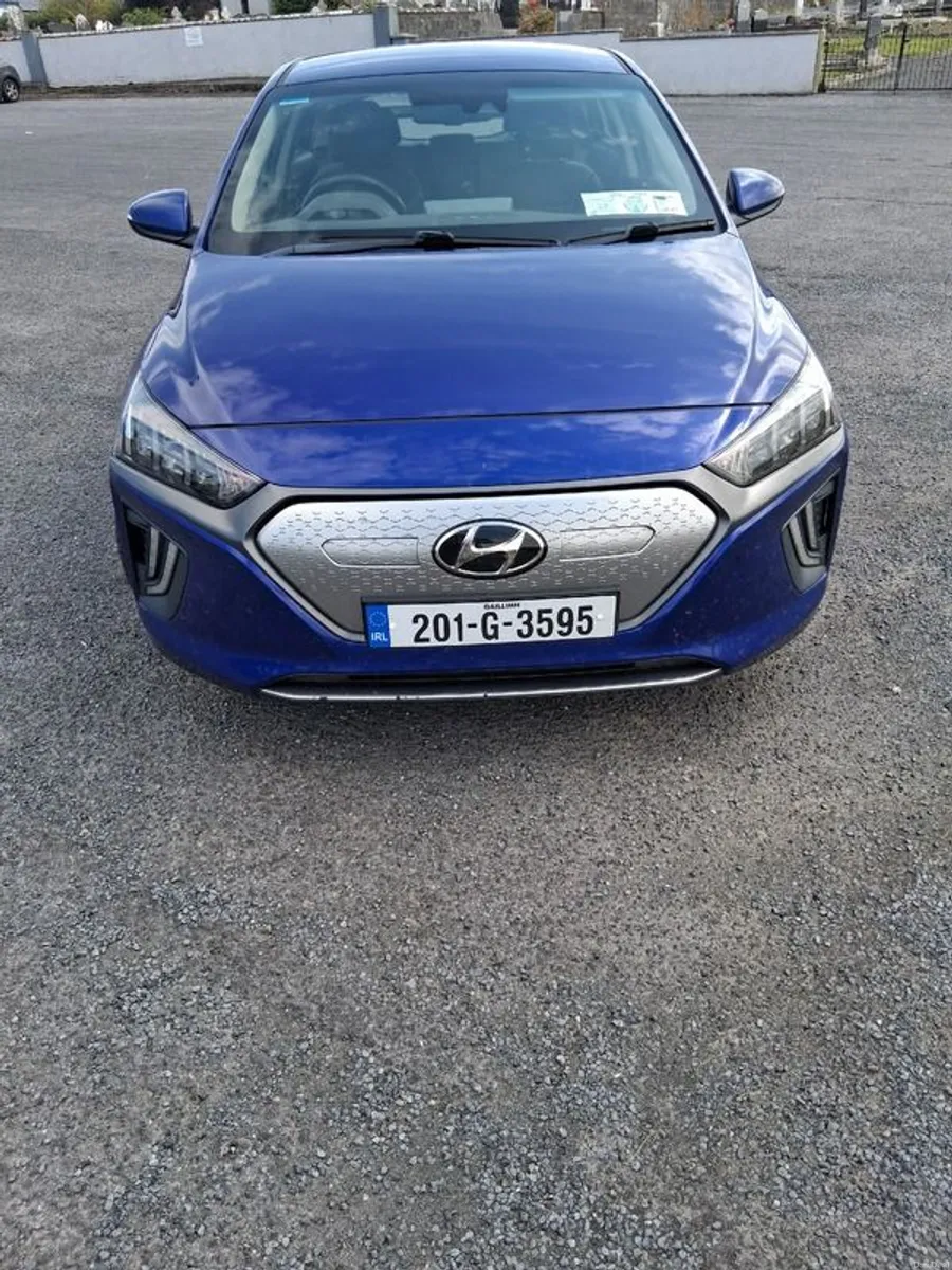 2020 Hyundai Ioniq EV NCT OCTOBER 2028 - Image 6