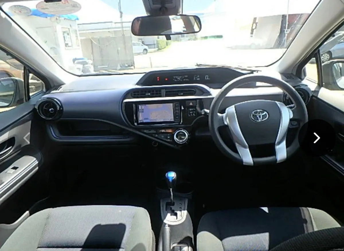 🔵 Toyota Aqua 1.5 Petrol Hybrid Automatic Low Km - Image 5