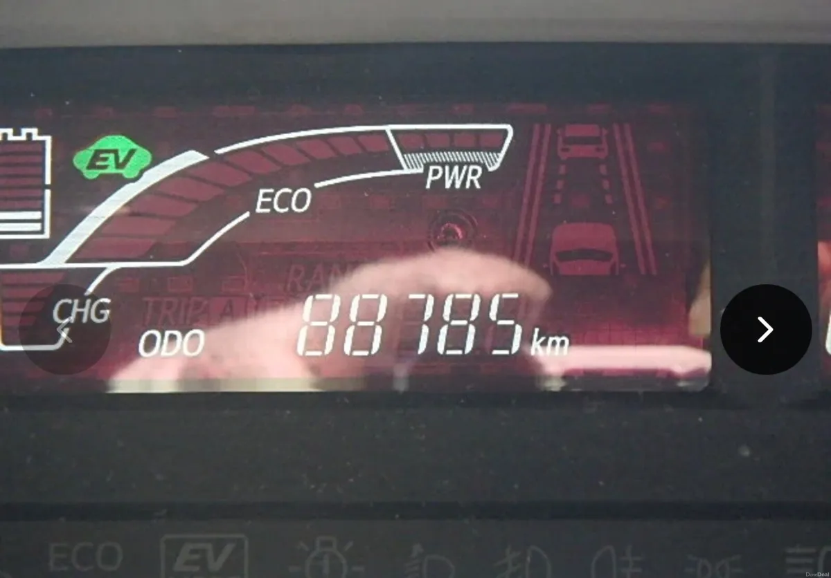 🔵 Toyota Aqua 1.5 Petrol Hybrid Automatic Low Km - Image 6