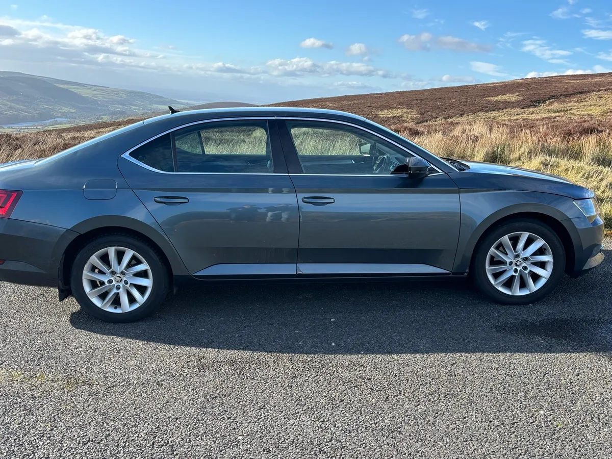 Skoda superb 2018 - Image 4